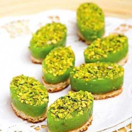 طرز تهيه و آموزش درست كردن يك حلواي پسته اي بسيار خوشمزه