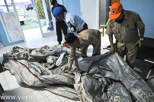 لاشه هواپیمای ناپدید شده مالزی در قعر دریای جاو (تصاویر)