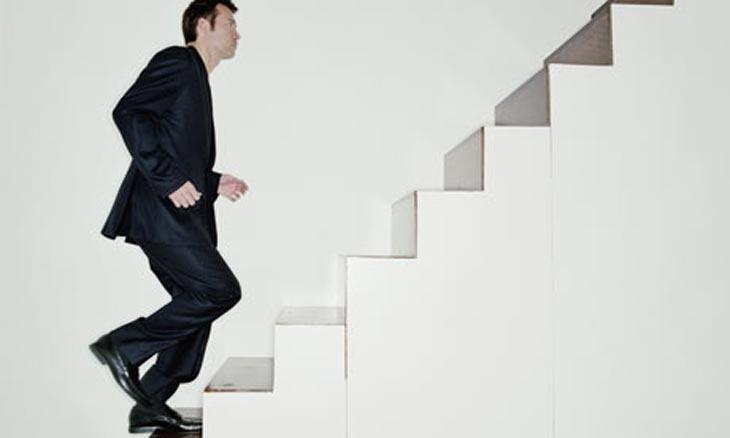 ۶ دلیل خوب استفاده از پله ها
